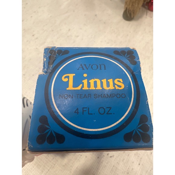 Avon Peanuts Linus Non Tear Shampoo Bottle 1970s Collectible FULL vintage - Picture 3 of 6